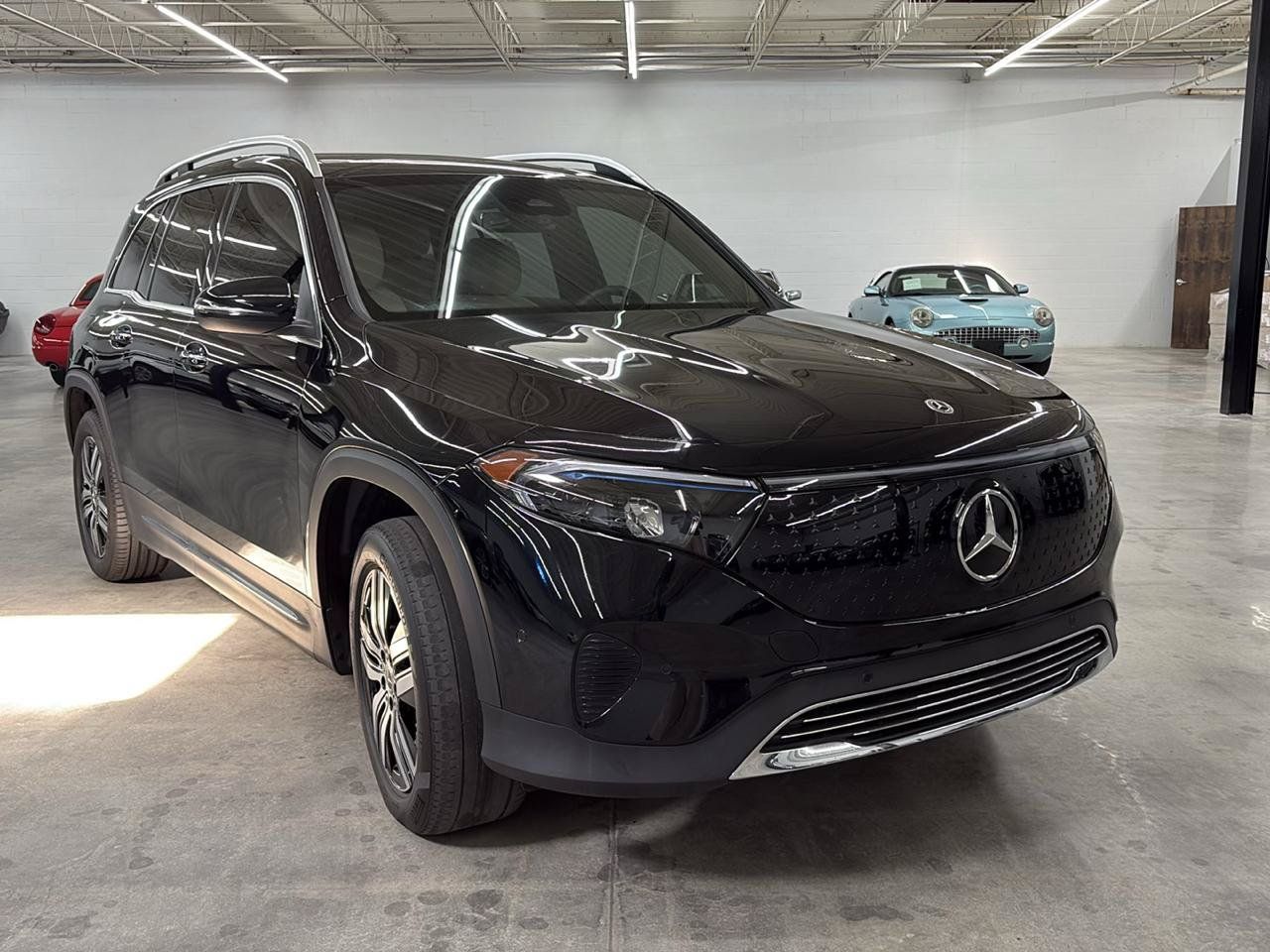 Used 2024 Mercedes-Benz EQB 250+ w/ Winter Package image 4