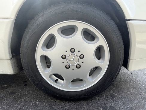 Used 1994 Mercedes-Benz SL 500 image 6