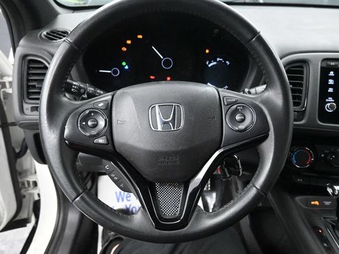 Used 2020 Honda HR-V Sport image 29