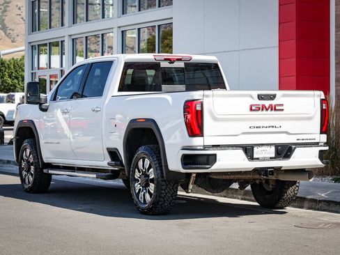 Used 2024 GMC Sierra 2500 Denali w/ Denali Reserve Package AWD/4WD image 6
