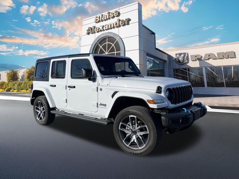 Used 2024 Jeep Wrangler Sport S w/ Convenience Group AWD/4WD image 1