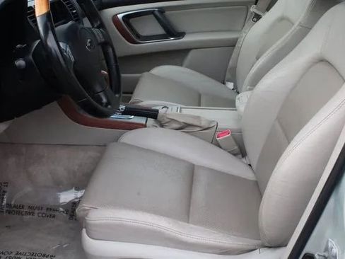 Used 2005 Subaru Outback 3.0R L.L. Bean image 33