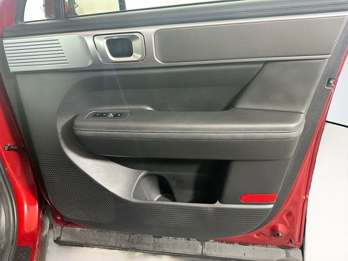 Used 2025 Hyundai Santa Fe SEL FWD image 35
