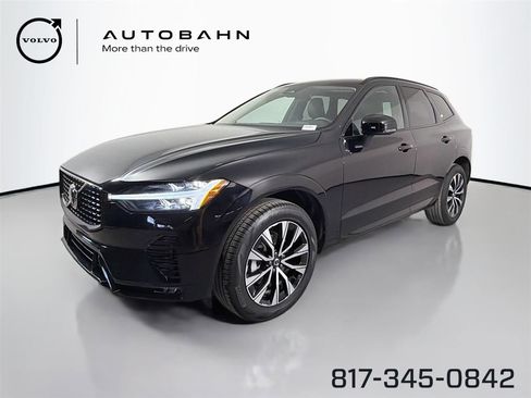 Used 2025 Volvo XC60 B5 Core AWD/4WD image 1