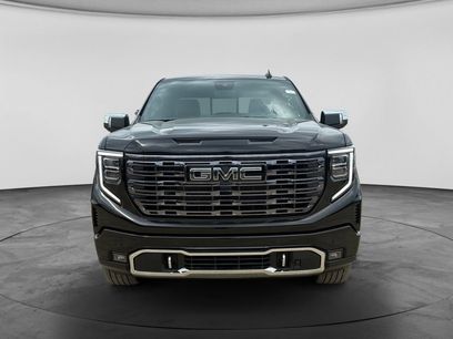 New 2026 GMC Sierra 1500 Denali Ultimate w/ LPO, Black Badging Package