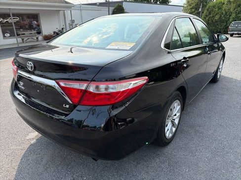 Used 2017 Toyota Camry LE FWD image 12