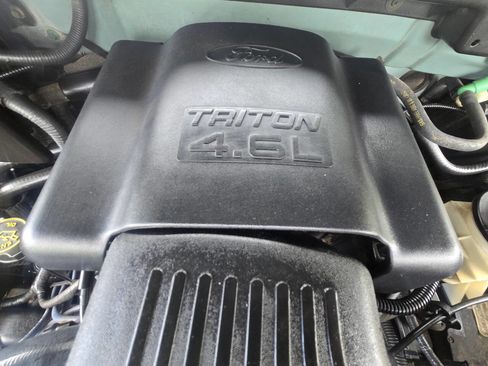 Used 1998 Ford Expedition XLT AWD/4WD image 30