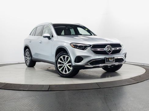 Used 2024 Mercedes-Benz GLC 300 4MATIC w/ Driver Assistance Package image 1