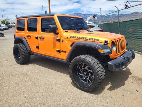 Used 2023 Jeep Wrangler Unlimited Rubicon 4xe w/ Cold Weather Group AWD/4WD image 4
