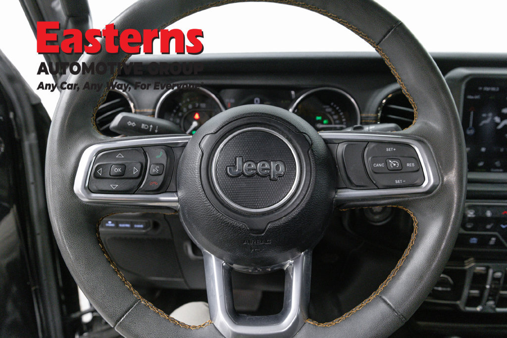 Used 2023 Jeep Wrangler Unlimited Sahara AWD/4WD image 11
