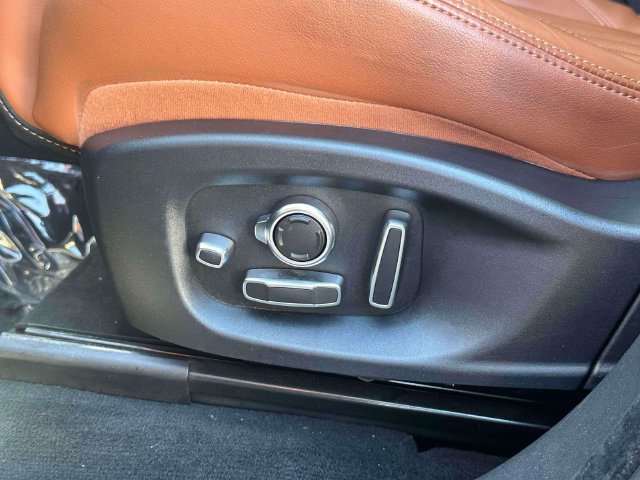 Used 2019 Jaguar F-PACE Portfolio AWD/4WD image 37