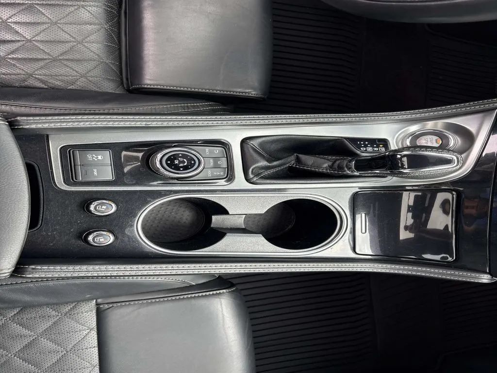 Used 2021 Nissan Maxima Platinum w/ Sport Mat Group FWD image 14