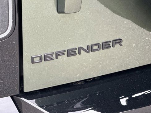 New 2026 Land Rover Defender 130 X-Dynamic SE AWD/4WD image 14