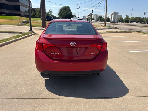 Used 2018 Toyota Corolla XSE FWD image 14