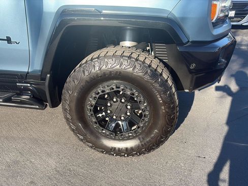 Used 2024 GMC Hummer EV 3X w/ Omega Edition AWD/4WD image 36