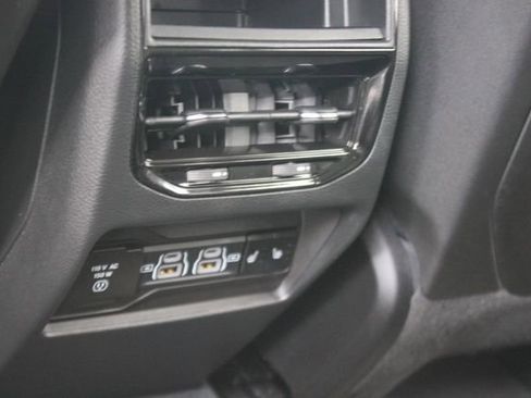 Used 2023 Jeep Grand Cherokee Limited AWD/4WD image 27