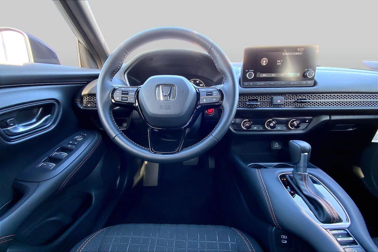 Used 2025 Honda HR-V Sport image 5