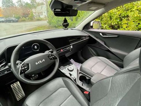 Used 2023 Kia Niro Wave w/ Wave Preserve Package FWD image 18