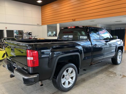 Used 2015 GMC Sierra 1500 SLE w/ SLE Value Package image 5