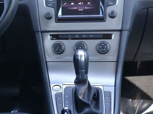 Used 2015 Volkswagen Golf TDI FWD image 13