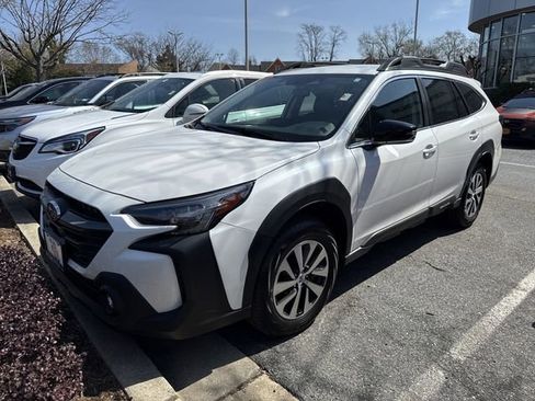 Certified 2025 Subaru Outback Premium image 3