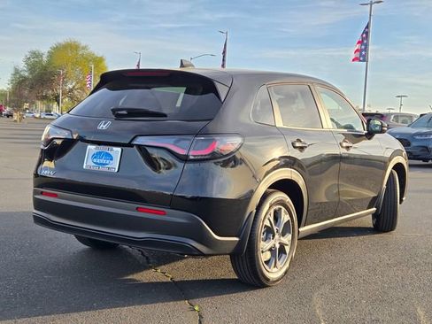 New 2026 Honda HR-V LX image 4