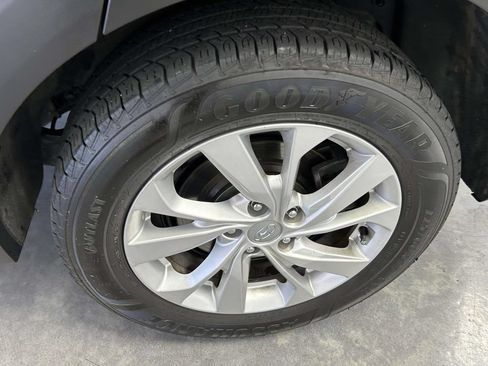 Used 2019 Hyundai Tucson SE AWD/4WD image 9