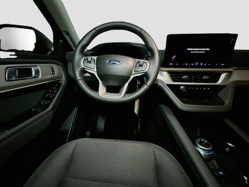 New 2026 Ford Explorer Active AWD/4WD image 29