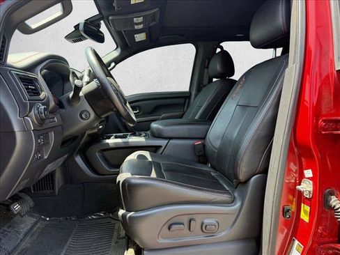Used 2021 Nissan Titan PRO-4X w/ Pro-4x Convenience Package AWD/4WD image 10
