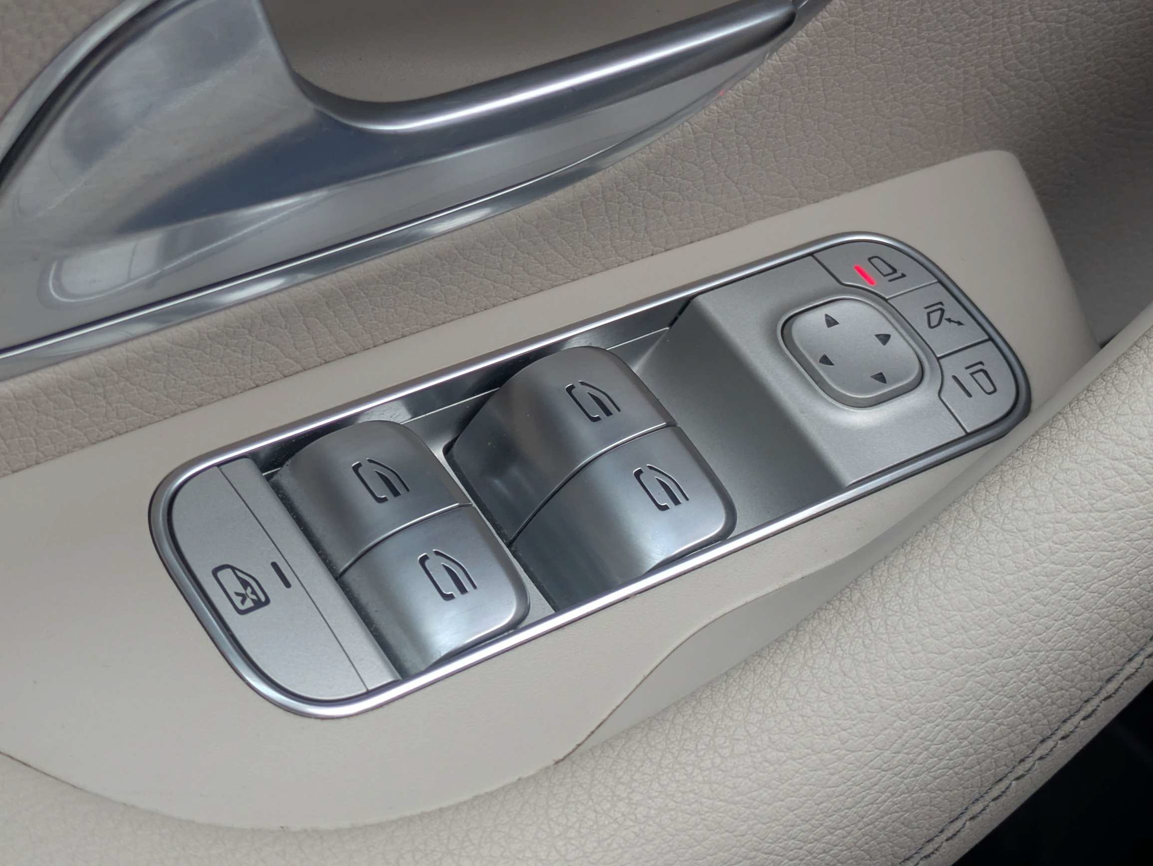 Used 2021 Mercedes-Benz GLE 350 4MATIC image 22