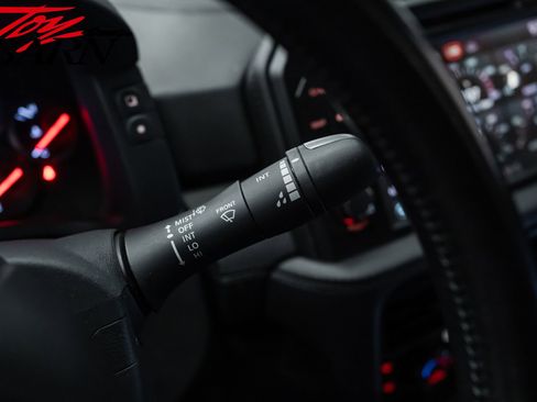 Used 2018 Nissan GT-R Premium image 35