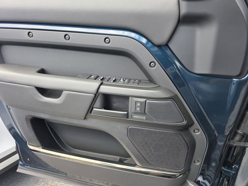 New 2026 Land Rover Defender 110 image 18