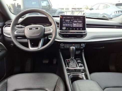 Certified 2024 Jeep Compass Limited AWD/4WD image 13