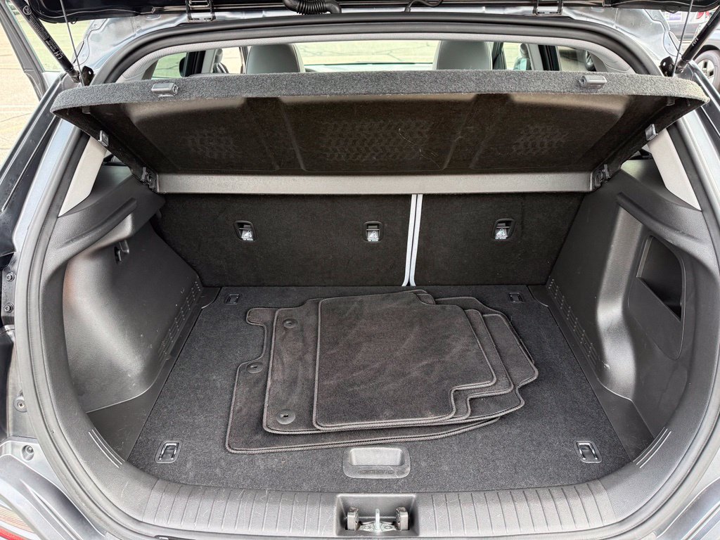 Used 2018 Hyundai Kona Limited AWD/4WD image 32