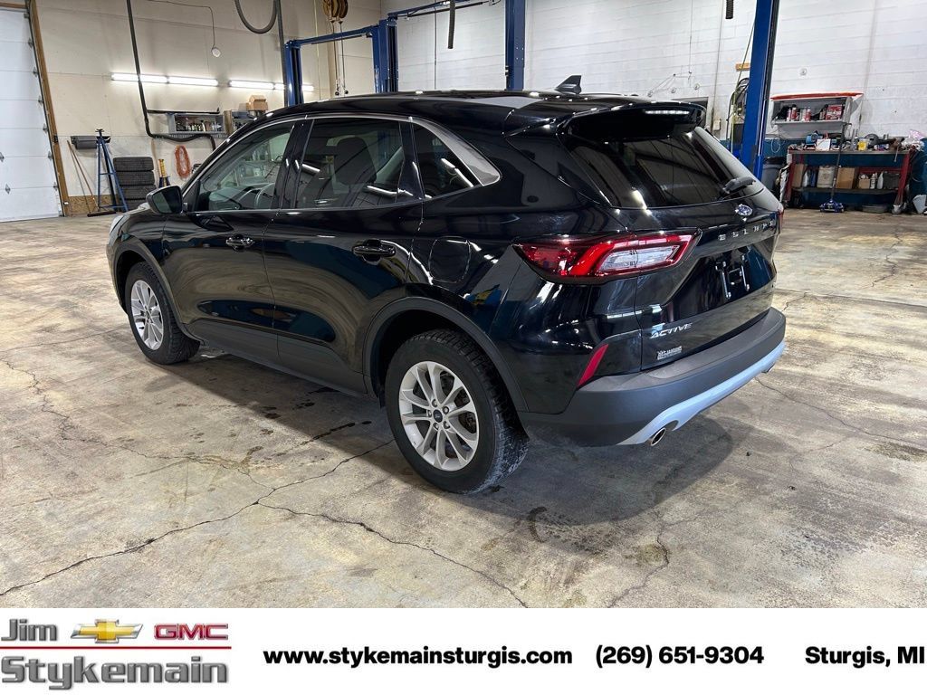Used 2023 Ford Escape Active AWD/4WD image 7