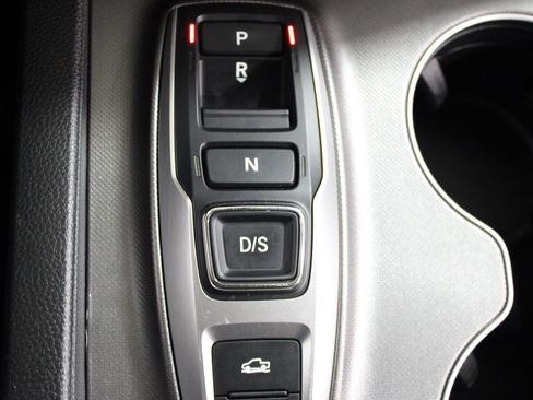 Used 2025 Honda Ridgeline RTL image 17