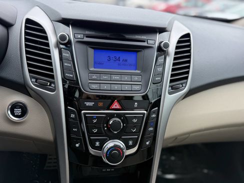 Used 2013 Hyundai Elantra GT w/ Touch & Go Pkg image 19
