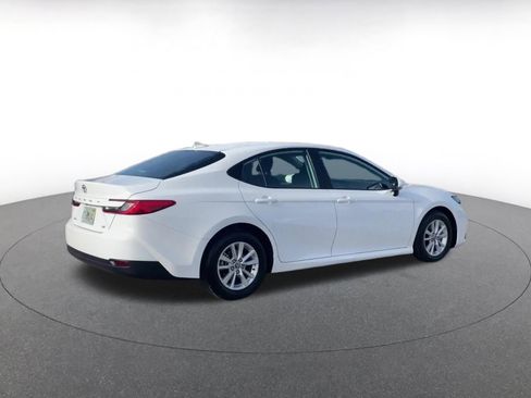 Used 2025 Toyota Camry LE image 14