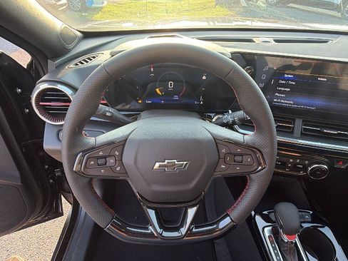 New 2026 Chevrolet Trax RS w/ Driver Confidence Package FWD image 18