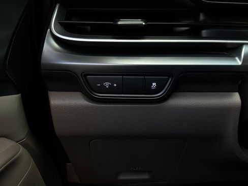 Used 2026 Kia Carnival FWD image 23