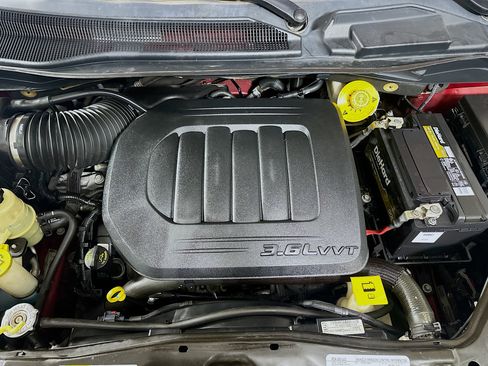 Used 2019 Dodge Grand Caravan GT FWD image 33