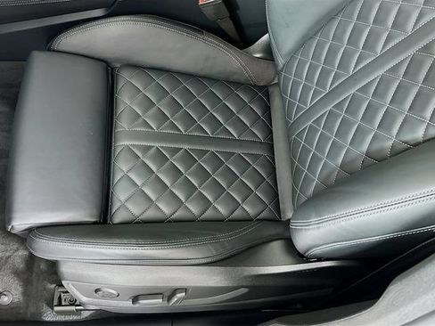 Used 2025 Audi SQ5 Premium Plus w/ Premium Plus Package AWD/4WD image 29
