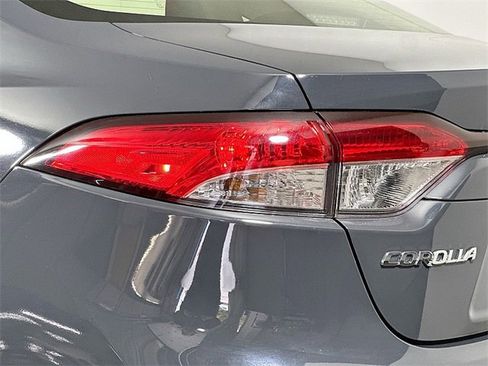 Used 2024 Toyota Corolla LE image 30