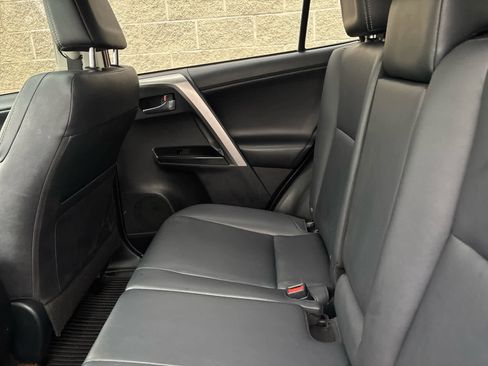 Used 2018 Toyota RAV4 Limited image 24