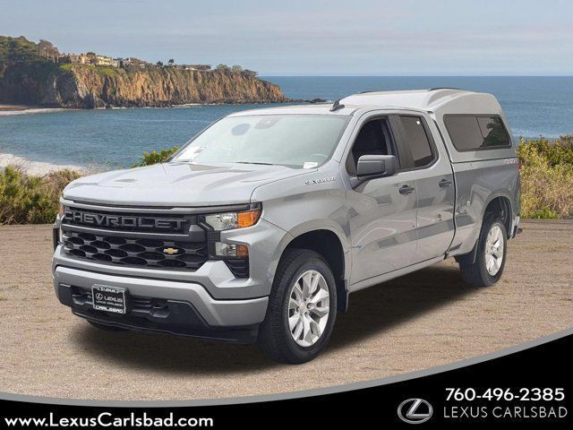 Used 2023 Chevrolet Silverado 1500 Custom AWD/4WD image 1