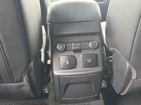 Used 2018 Ford Explorer Platinum AWD/4WD image 22