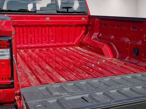 Used 2025 GMC Canyon Elevation w/ Convenience Package RWD image 8