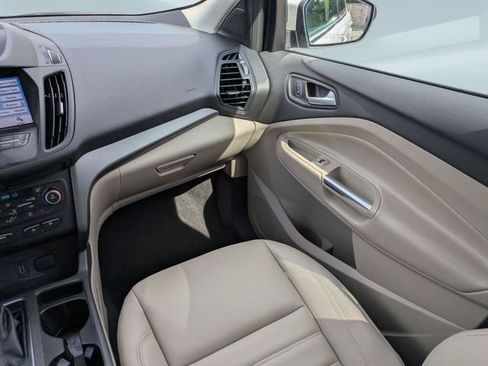 Used 2019 Ford Escape SEL FWD image 18