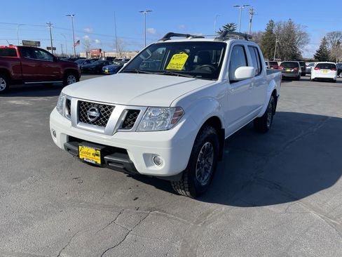 Used 2017 Nissan Frontier PRO-4X w/ Pro-4x Luxury Package image 4