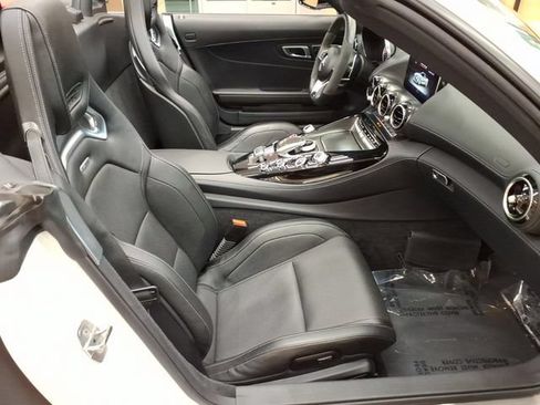 Used 2018 Mercedes-Benz AMG GT Roadster image 17